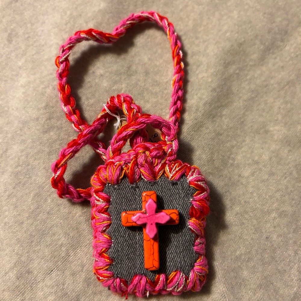 Orange, Pink & Red Escapulario